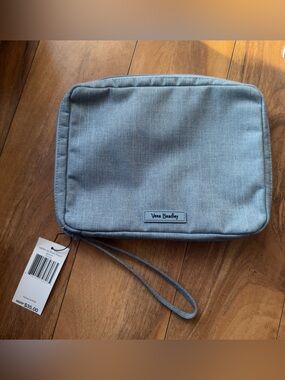 Vera Bradley Lighten Up Wipes Pouch Zen Gray Travel Baby Wipes Cosmetic Case